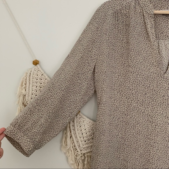 Amanda Uprichard 100% Silk Animal Print Popover Blouse - Picture 5 of 8
